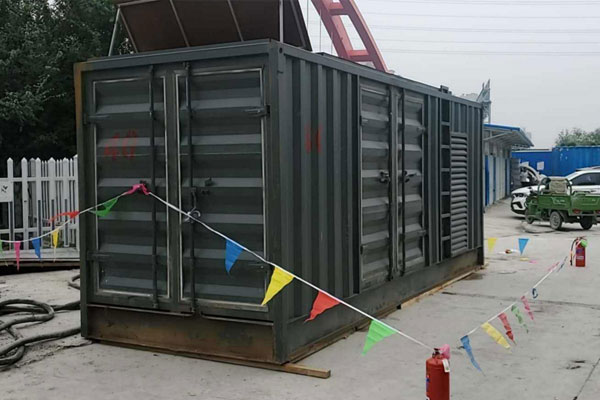 衡南发电机租赁空气滤清器多久更换一次？